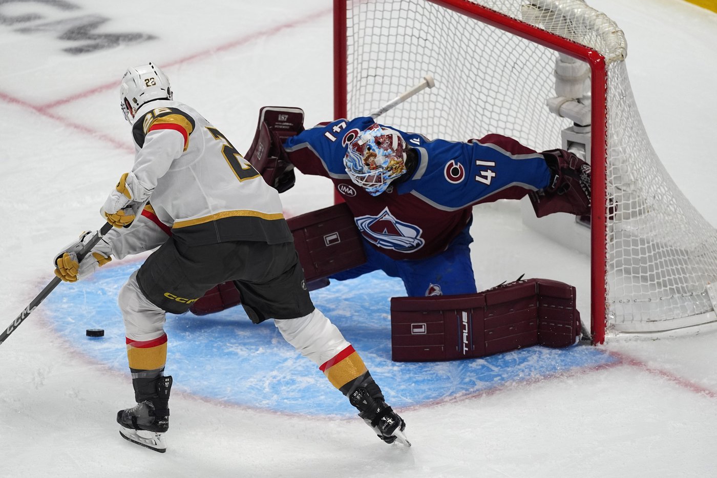 Barbashev, Eichel score in 2:07 span, Golden Knights stun Avs 3-1 to take 2-0 series lead | iNFOnews.ca