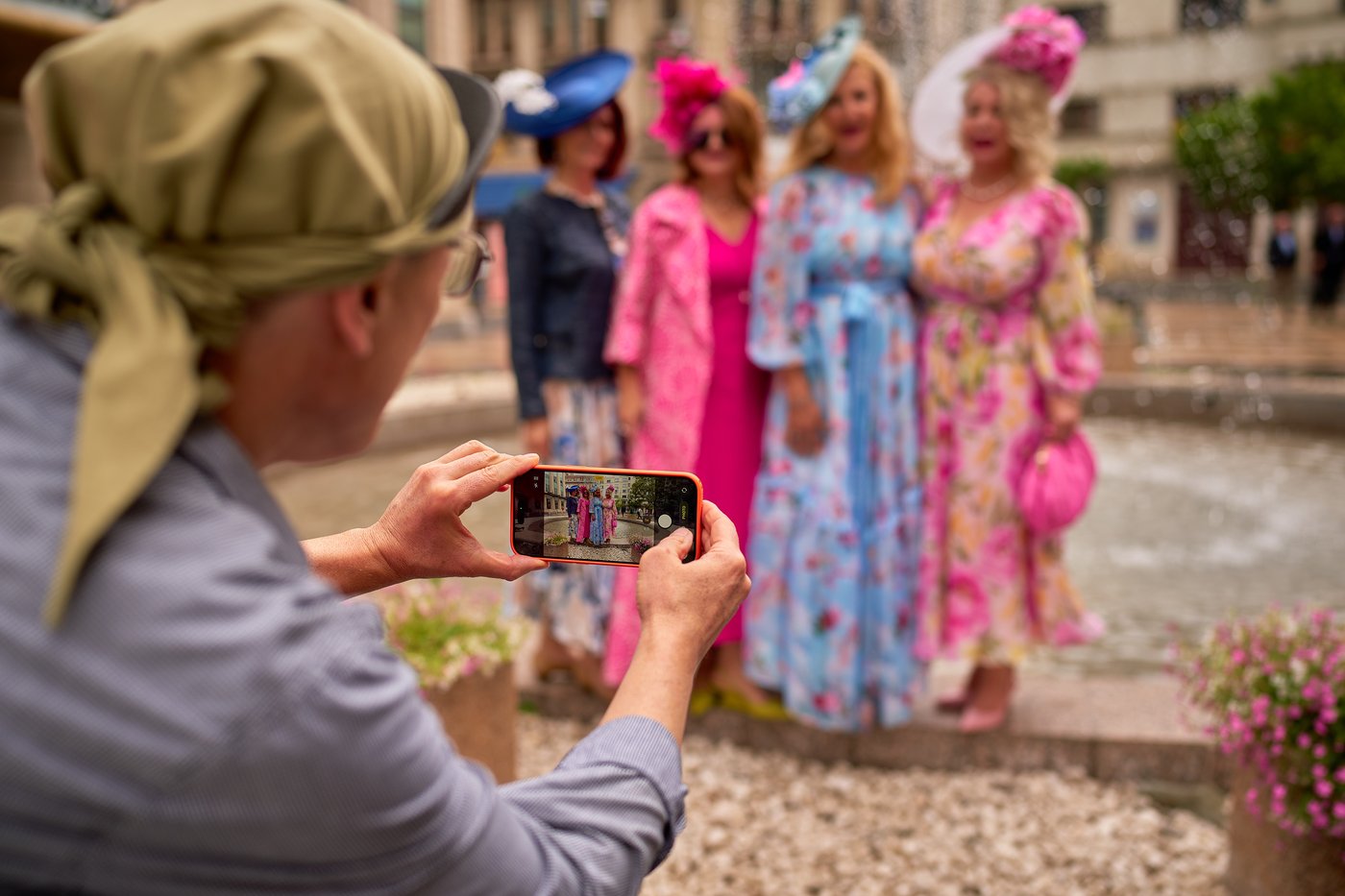 Photos: Romania tips its hat to World Hat Walk | iNFOnews.ca