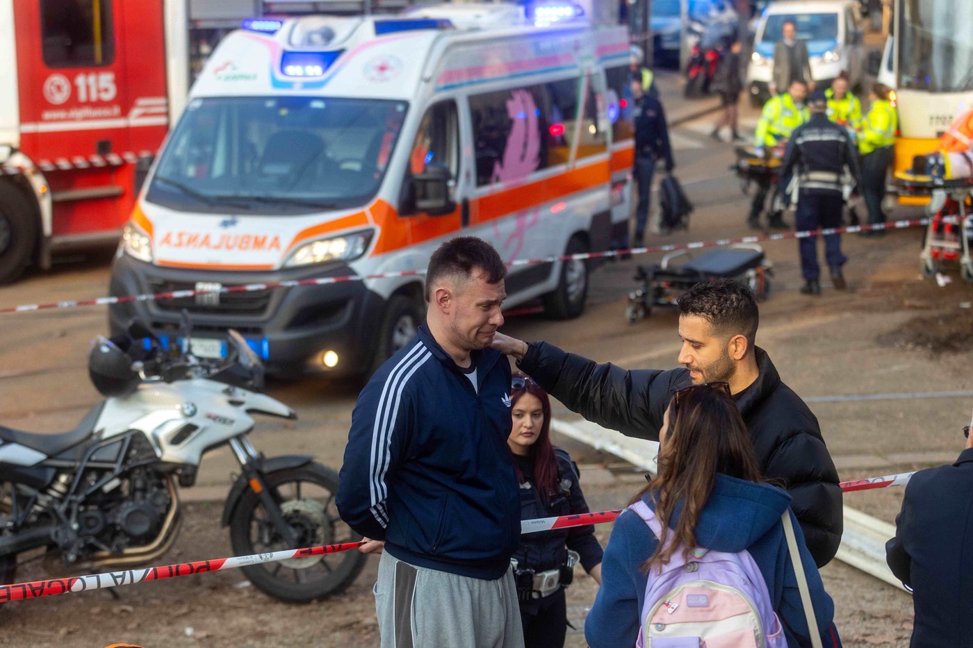 Milan tram derails and slams into a building, killing two people | iNFOnews.ca