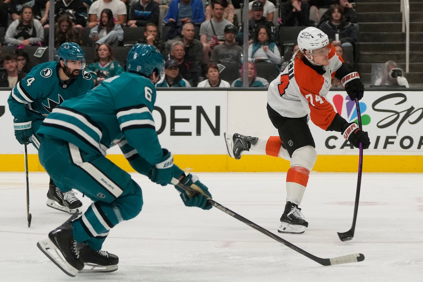 Flyers beat the Sharks 4-1 to complete a three-game West Coast sweep | iNFOnews.ca