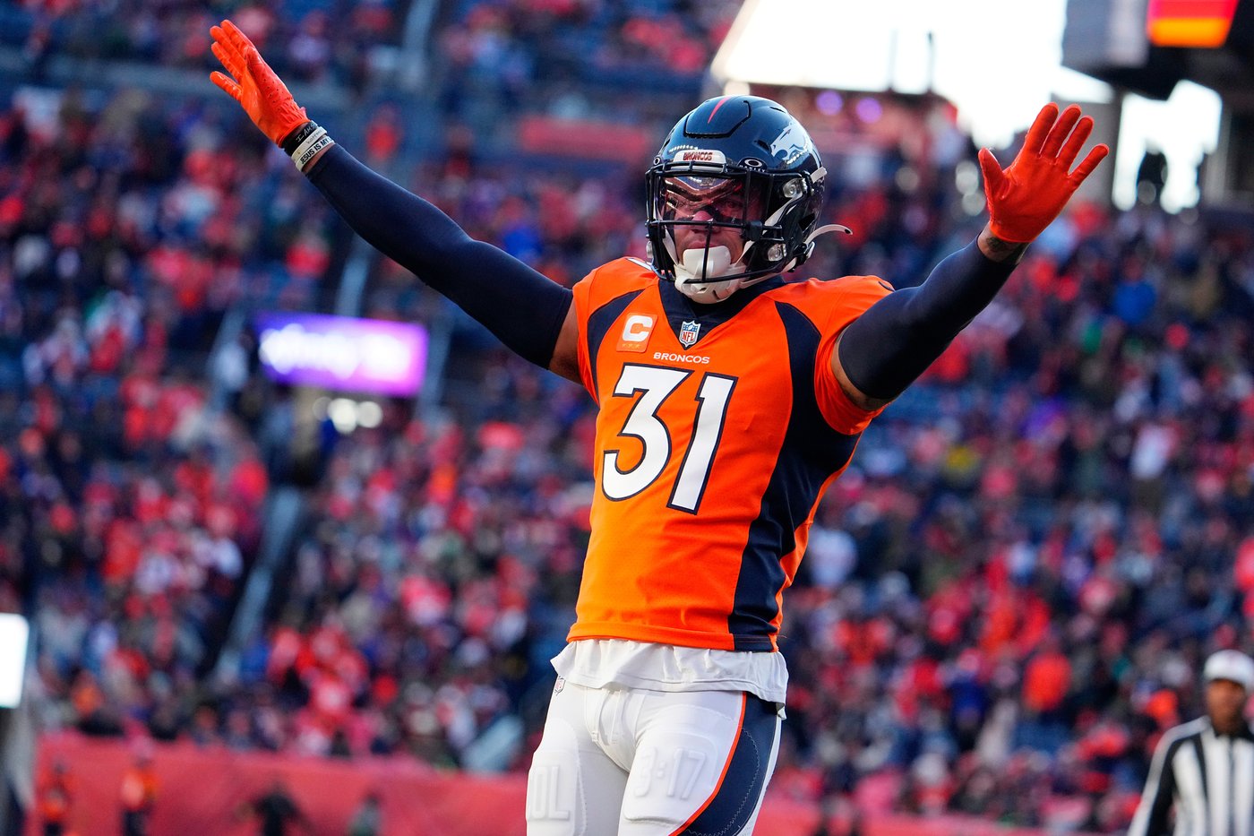 Broncos' 2-time Pro Bowl safety Justin Simmons retires after 32 interceptions in his 9-year career | iNFOnews.ca