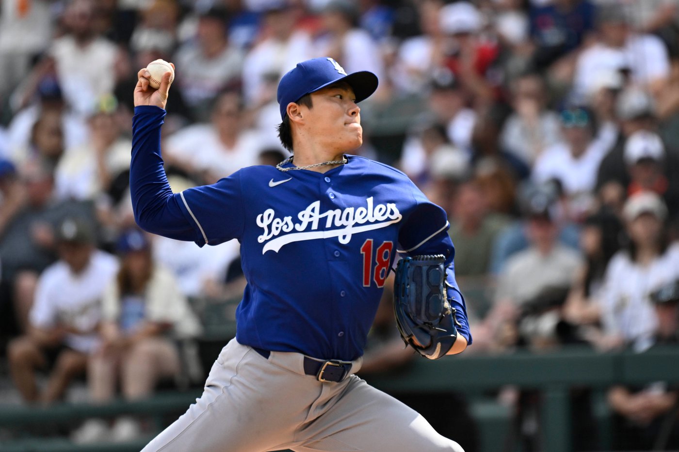 Dodgers' Yamamoto loses no-hit bid on Peters' leadoff homer for the White Sox in the 9th inning | iNFOnews.ca