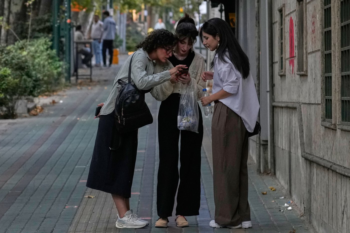 Photos of daily life in Tehran as Iran braces for new US sanctions | iNFOnews.ca