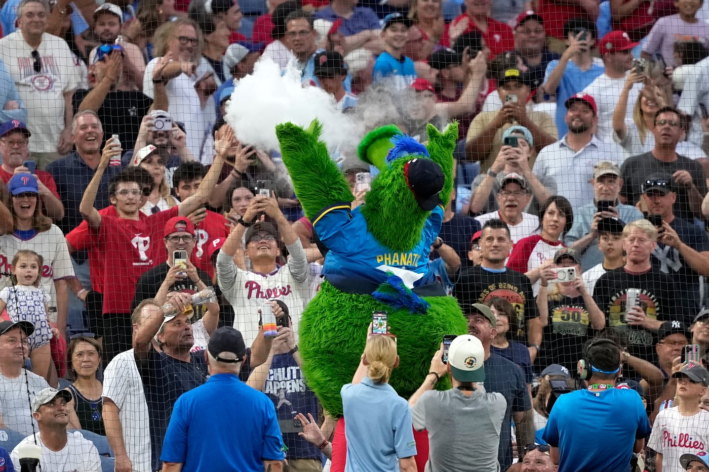 Schlitter strikes out 12, Goldschmidt homers as Yankees beat Phillies 1-0 | iNFOnews.ca