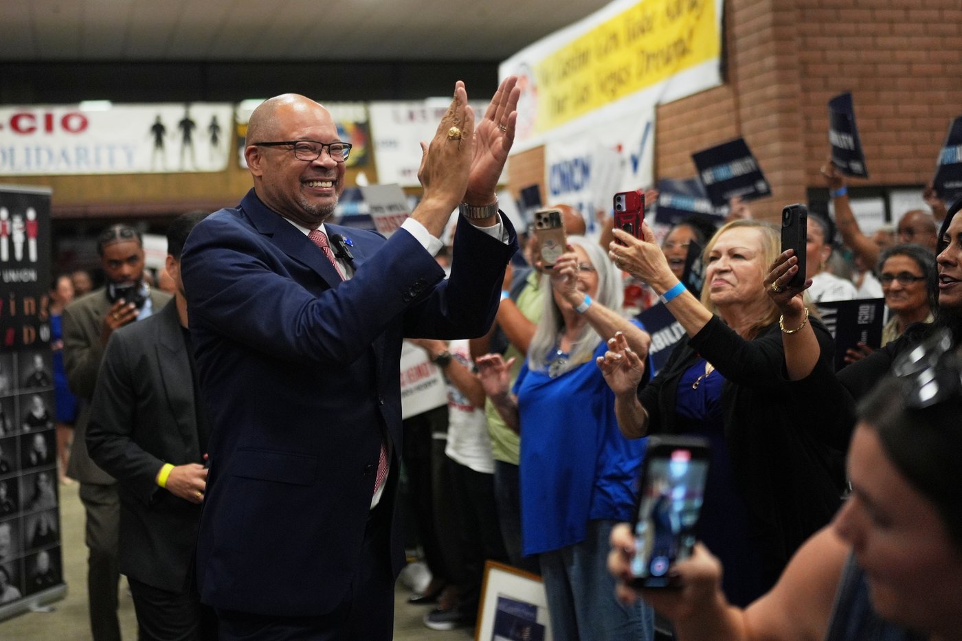 The Latest: Platner clinches Democratic nomination for US Senate in Maine | iNFOnews.ca