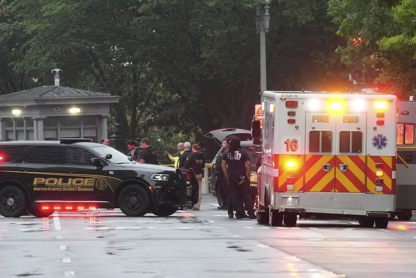 Suspect dead after opening fire near White House security checkpoint, Secret Service says | iNFOnews.ca