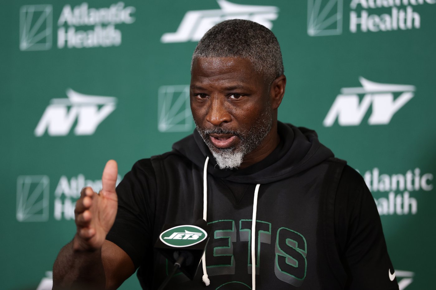Sack-happy No. 2 overall pick David Bailey already making an impact for Jets early in training camp | iNFOnews.ca