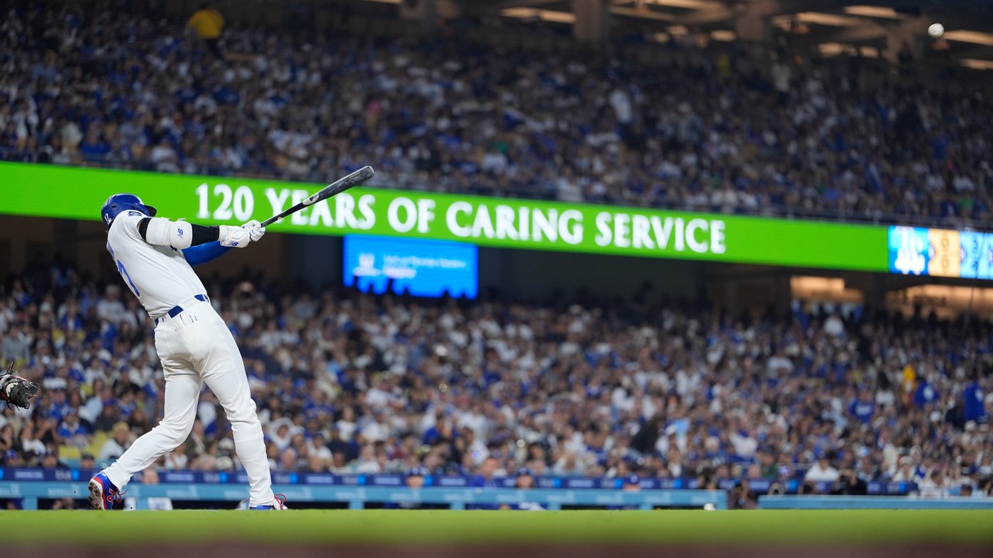 Ohtani hits 15th homer as Dodgers beat Rays 1-0 | iNFOnews.ca