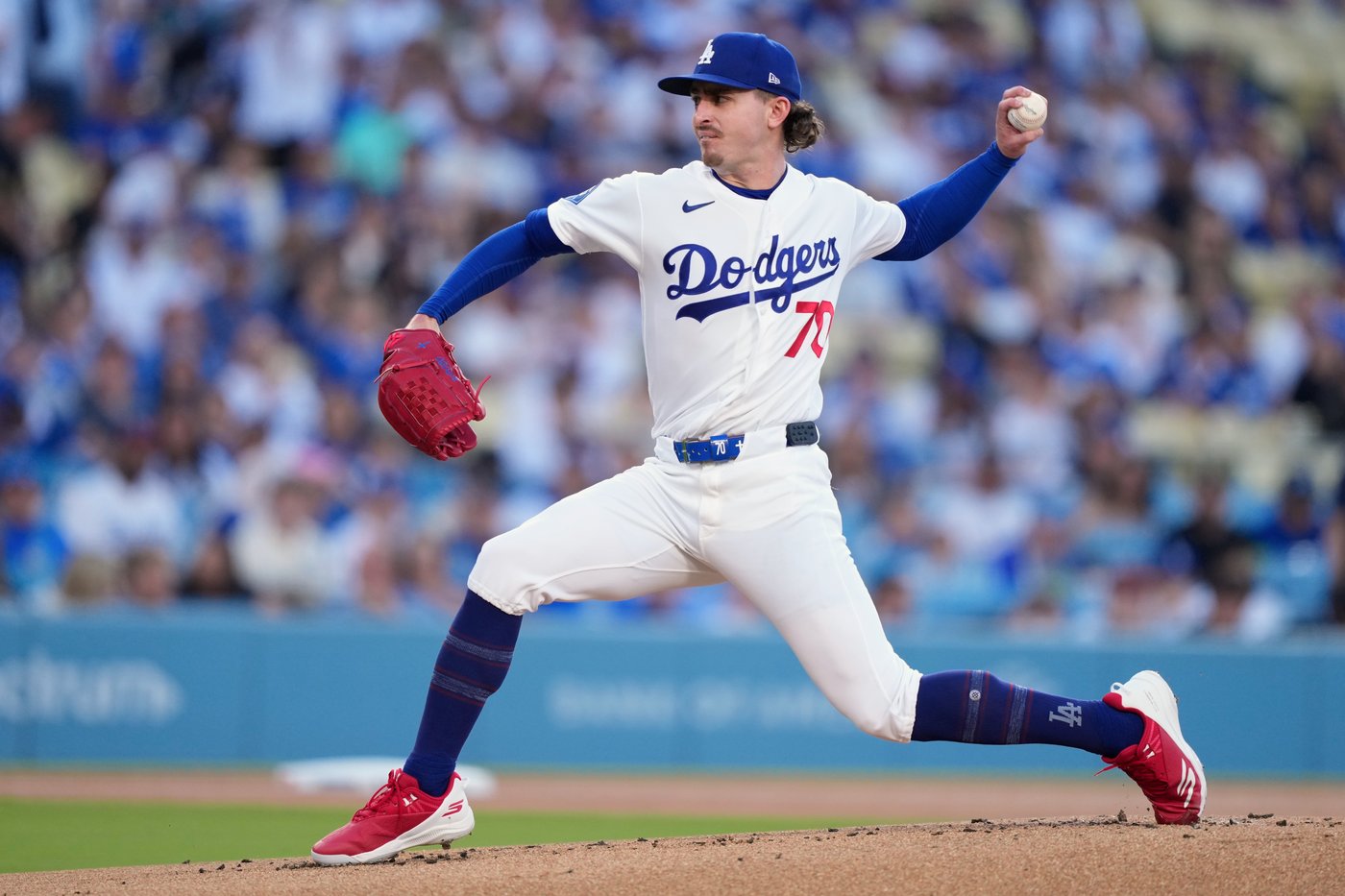 Ohtani hits 15th homer as Dodgers beat Rays 1-0 | iNFOnews.ca