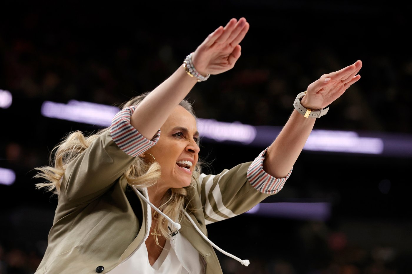 Becky Hammon stands by her 'small player' take as Jalen Brunson lifts Knicks to NBA Finals | iNFOnews.ca Becky Hammon stands by her 'small player' take as Jalen Brunson lifts Knicks to NBA Finals | iNFOnews.ca