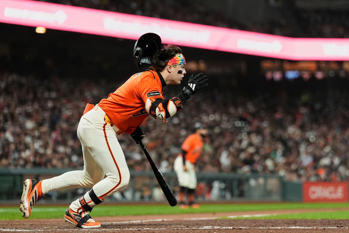 Rafael Devers goes deep and Robbie Ray pitches the Giants to a 5-2 win over the Pirates | iNFOnews.ca