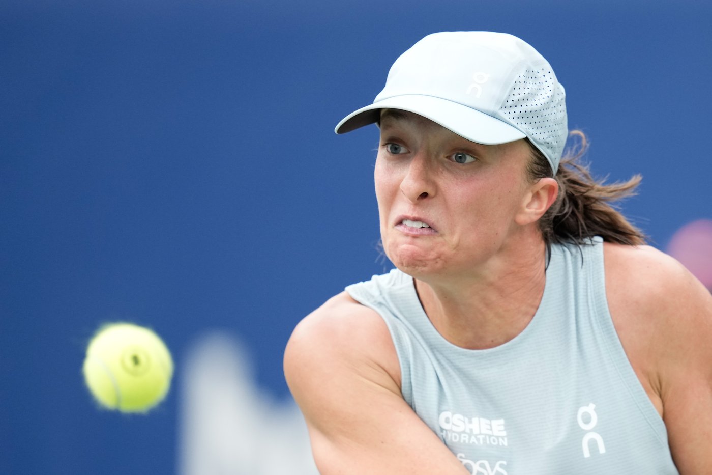 Canadian doubles star Dabrowski drops opening match at NBO Toronto | iNFOnews.ca
