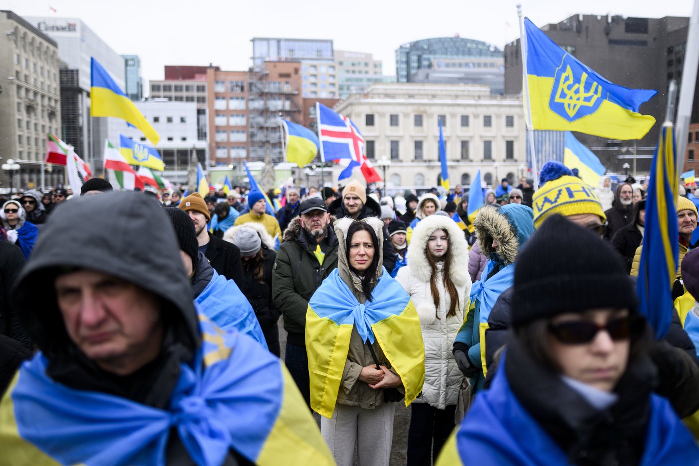 Ukraine Olympian's banned skeleton helmet a rallying symbol at Ottawa demonstration | iNFOnews.ca