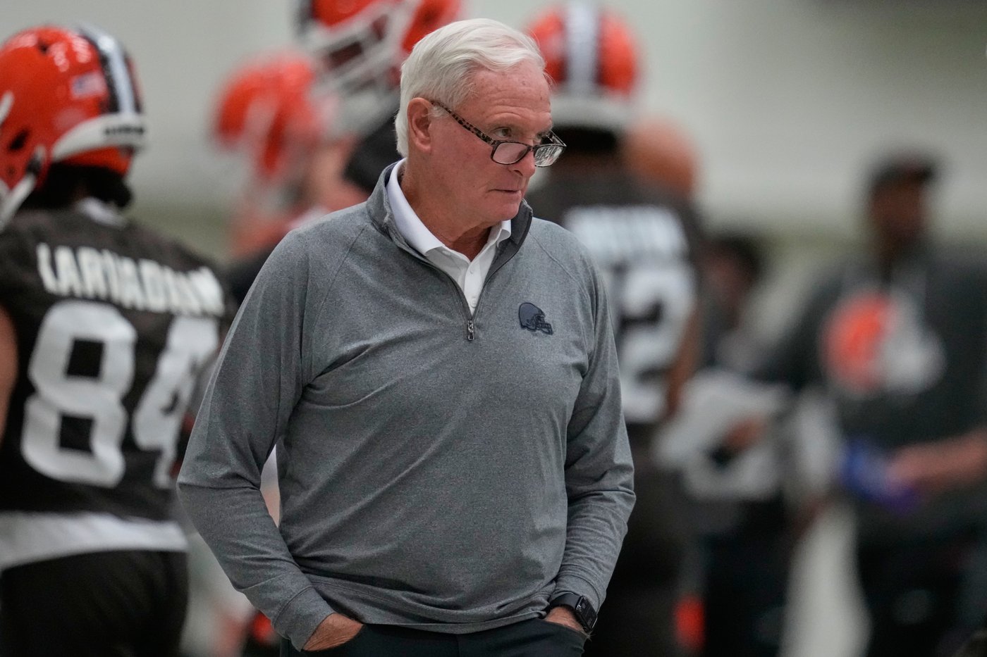 Browns QB race under Monken remains wide open as offseason enters organized practice stage | iNFOnews.ca