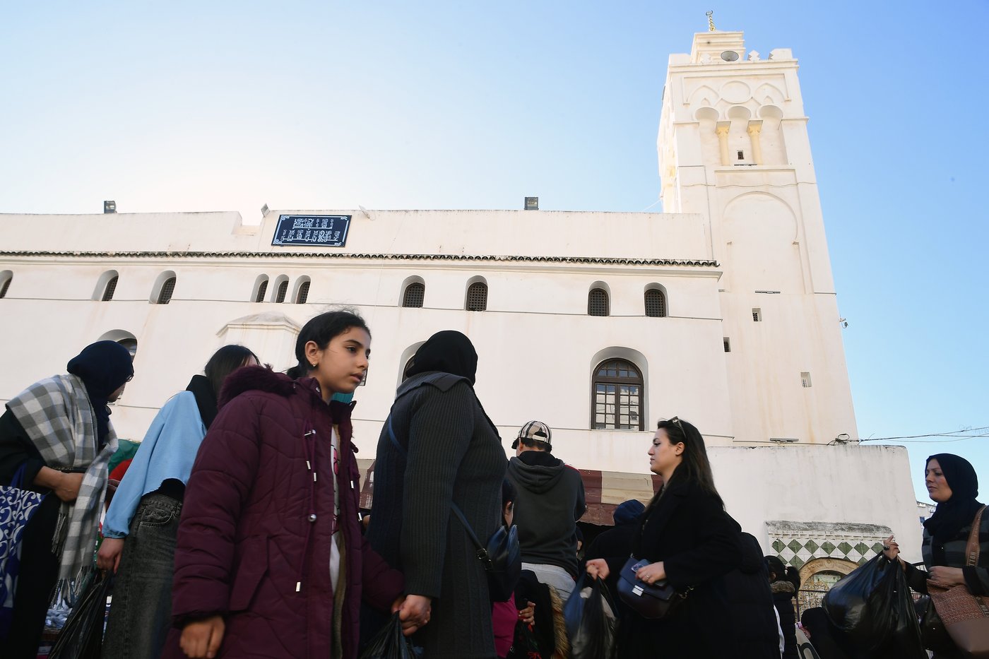 Algerians struggle to afford Ramadan feasts as prices rise despite government pledges | iNFOnews.ca