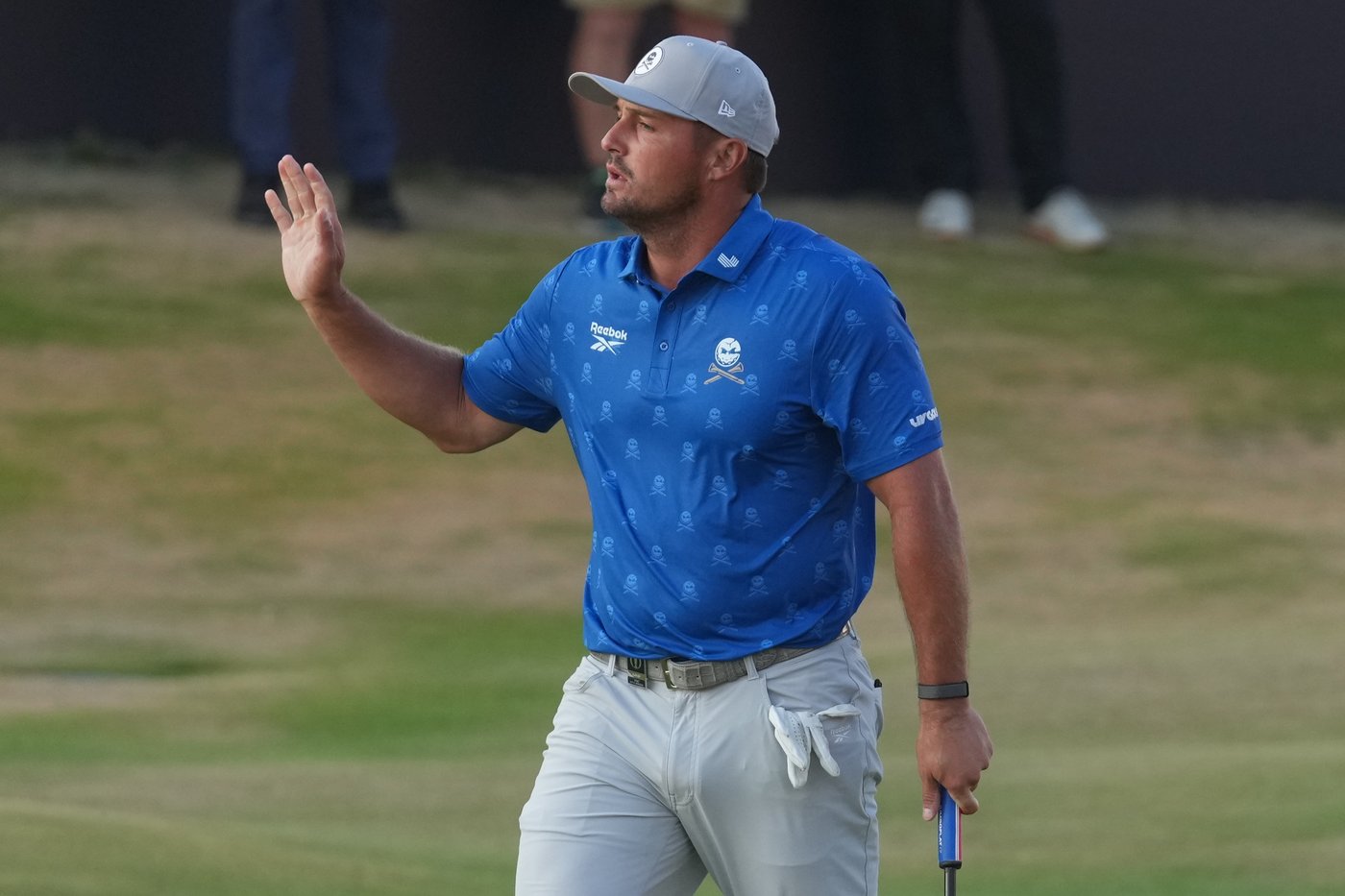 DeChambeau gets 2-shot penalty in dramatic late-night British Open ruling | iNFOnews.ca