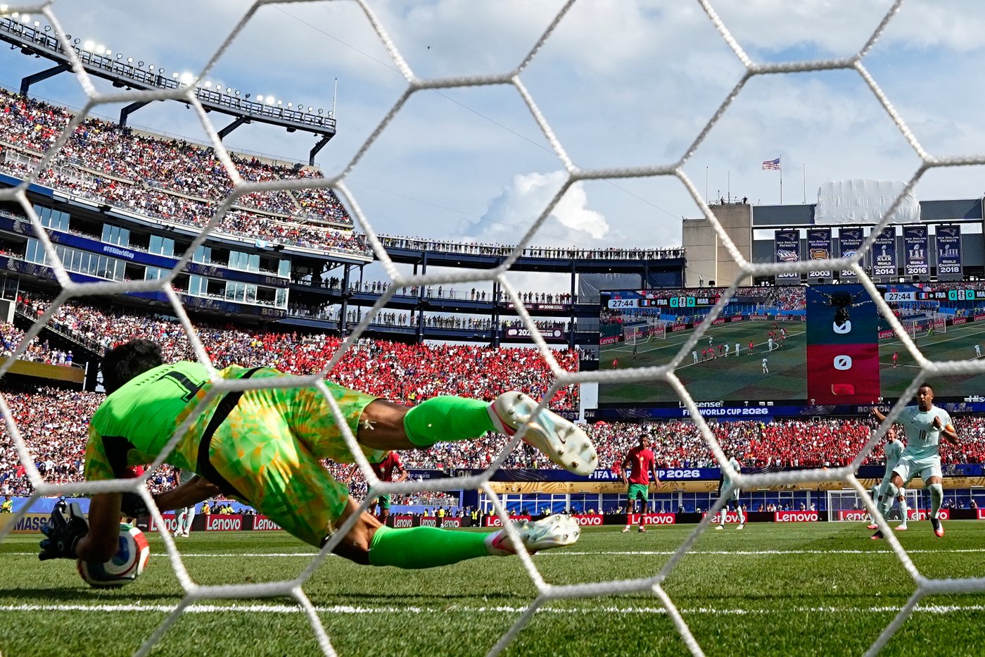 World Cup quarterfinals kick off with France beating Morocco 2-0, in photos | iNFOnews.ca