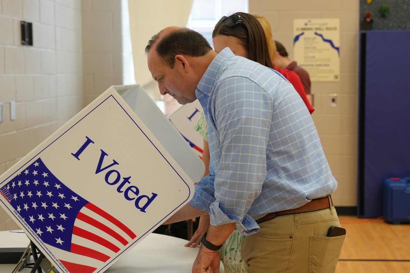 New York leads four-state primary elections, in photos | iNFOnews.ca