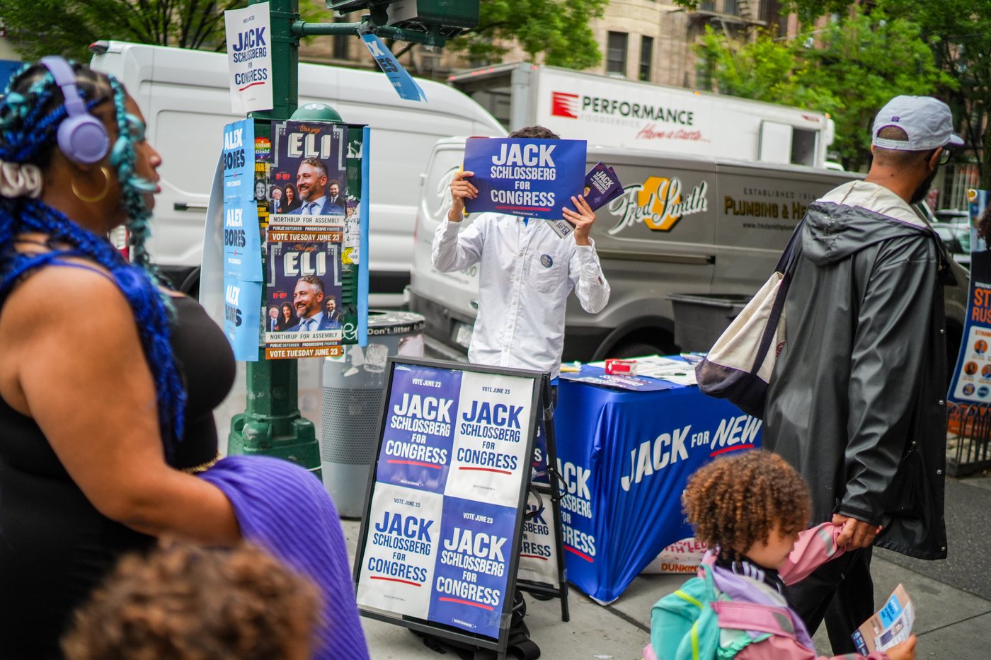 New York leads four-state primary elections, in photos | iNFOnews.ca