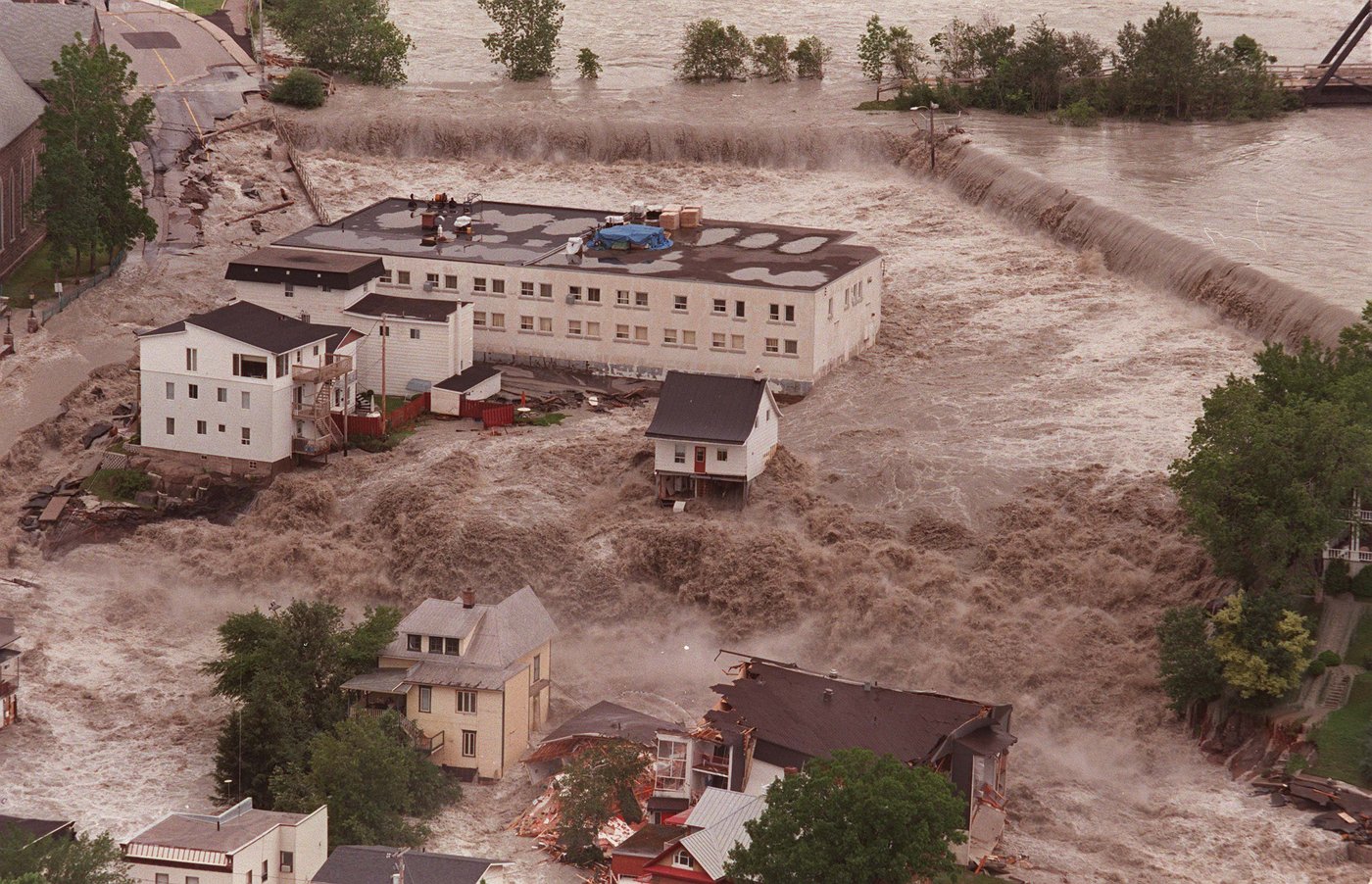 'Still makes me sad': Memories of devastating Saguenay flood 30 years on | iNFOnews.ca 'Still makes me sad': Memories of devastating Saguenay flood 30 years on | iNFOnews.ca