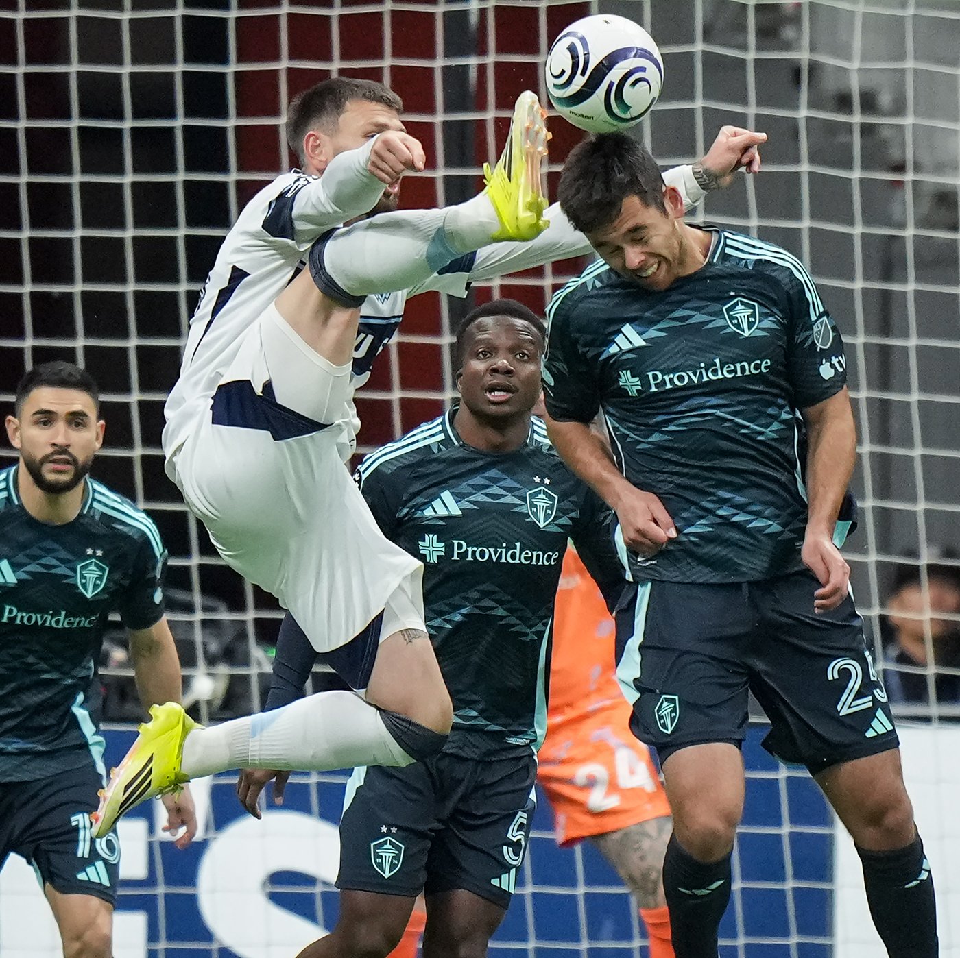 Seattle Sounders down Vancouver Whitecaps 3-0 in CONCACAF Champions Cup play | iNFOnews.ca