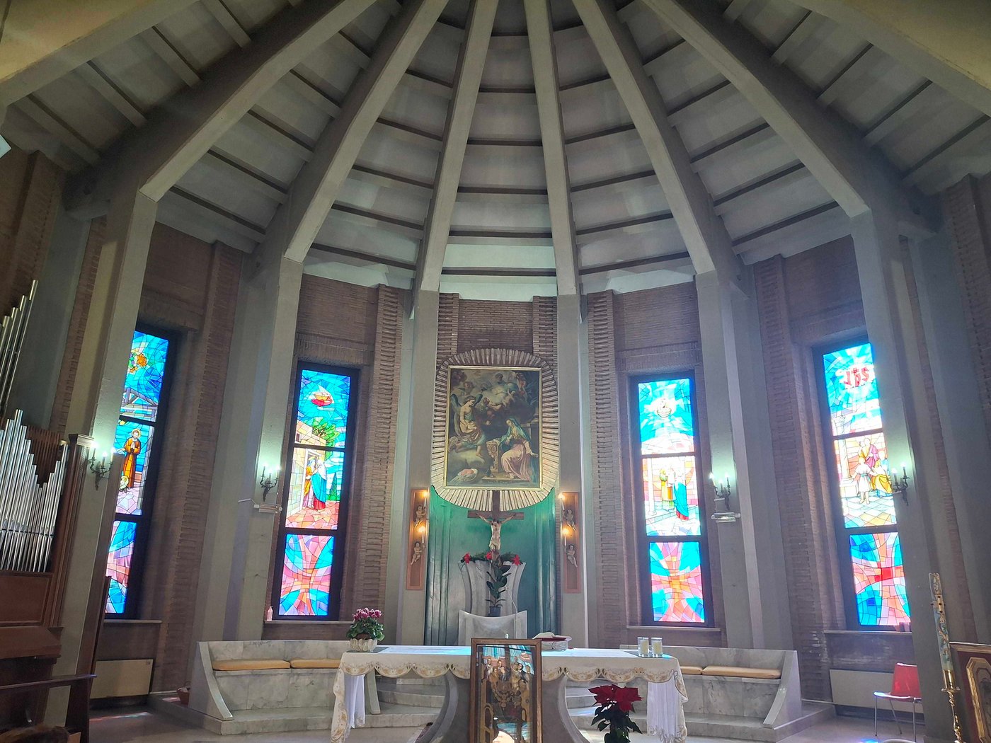 Catholic rituals blend with Neapolitan folklore in pilgrimage for queer community | iNFOnews.ca