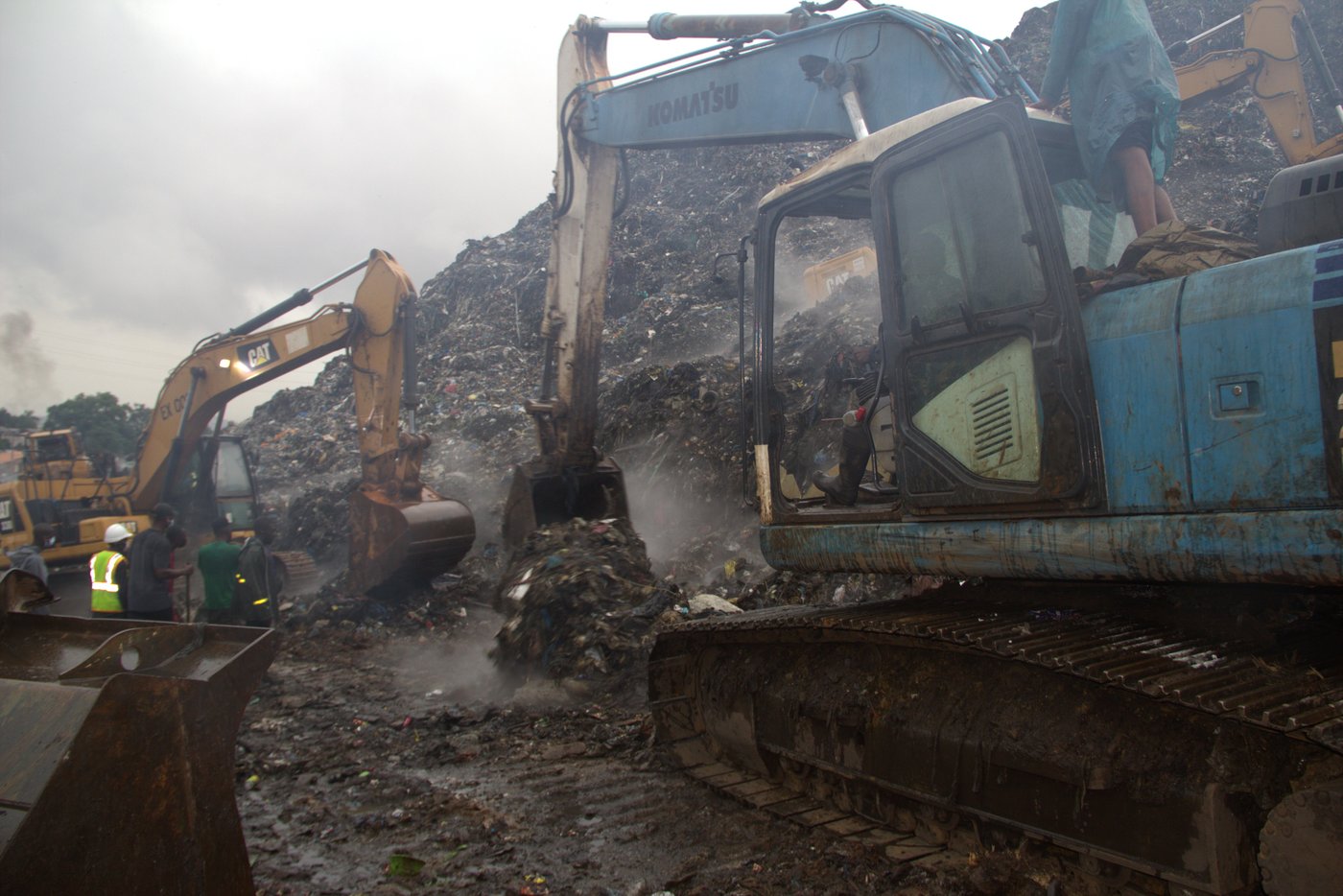 A landslide at a landfill in the capital of Guinea kills 30 people, officials say | iNFOnews.ca A landslide at a landfill in the capital of Guinea kills 30 people, officials say | iNFOnews.ca