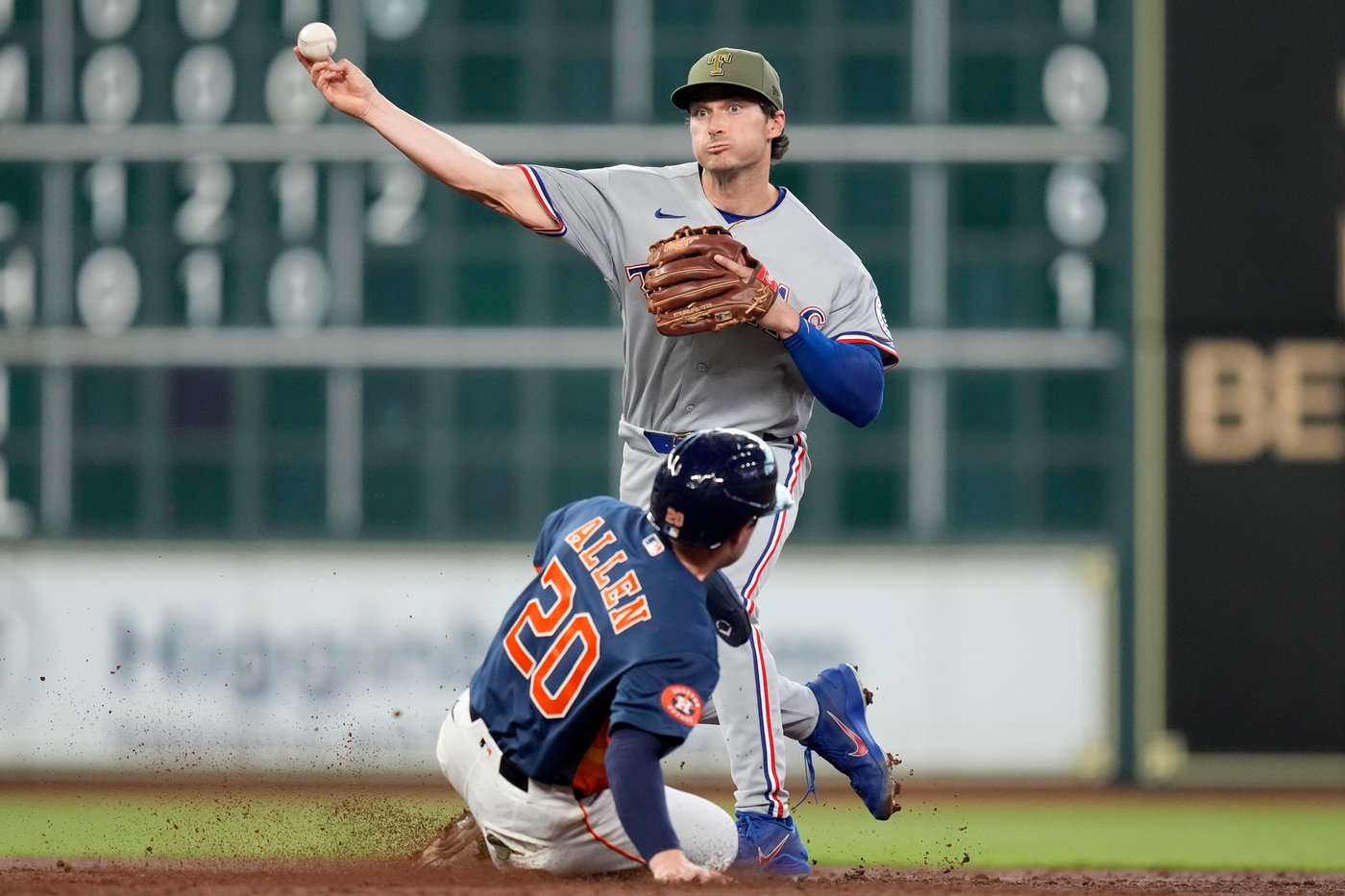 Burger blasts a homer, drives in 4 as Eovaldi powers the Rangers past the Astros 8-0 | iNFOnews.ca
