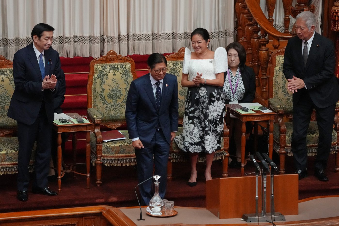 Japan woos Philippine leader during state visit with arms sales and China in mind | iNFOnews.ca