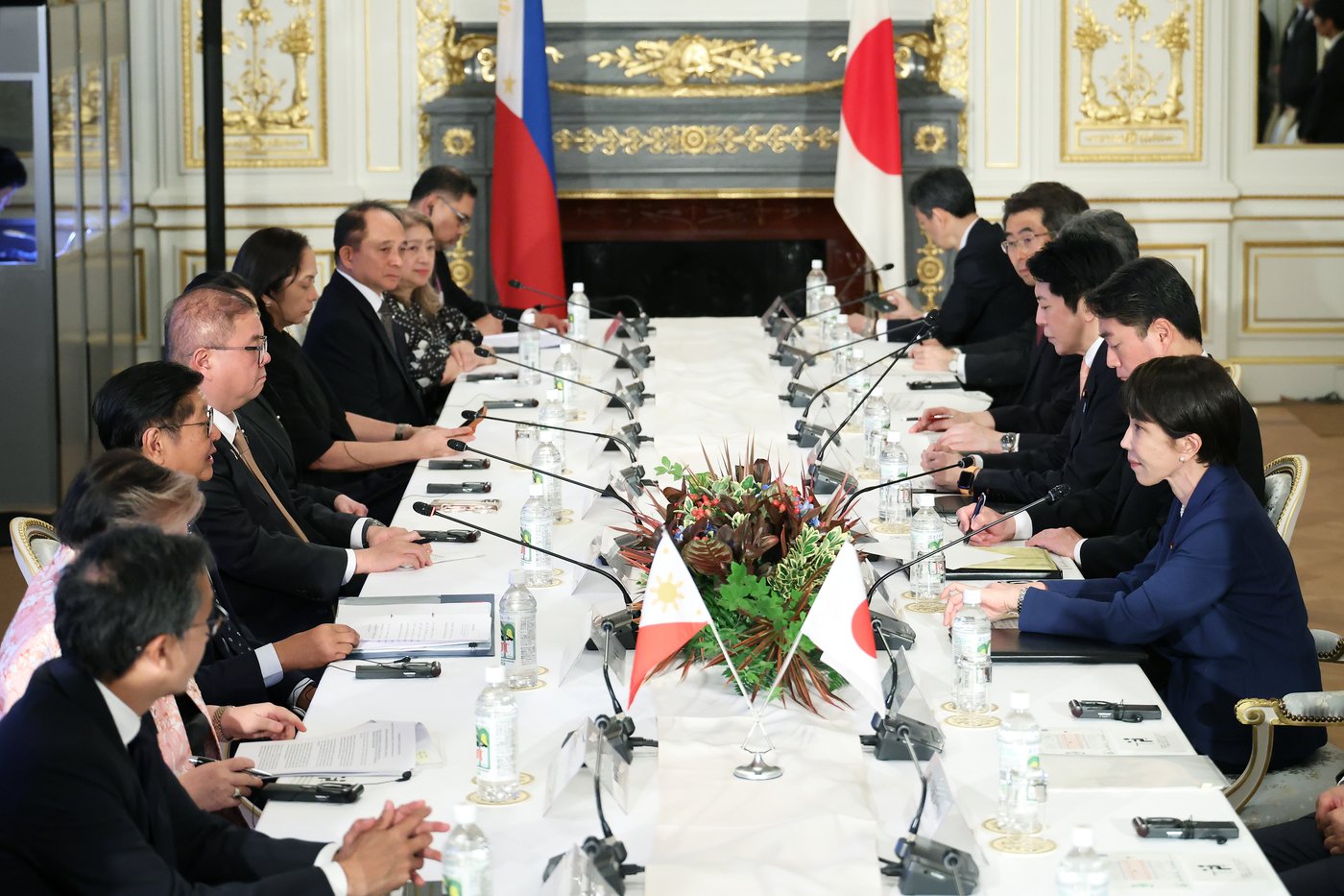 Japan woos Philippine leader during state visit with arms sales and China in mind | iNFOnews.ca