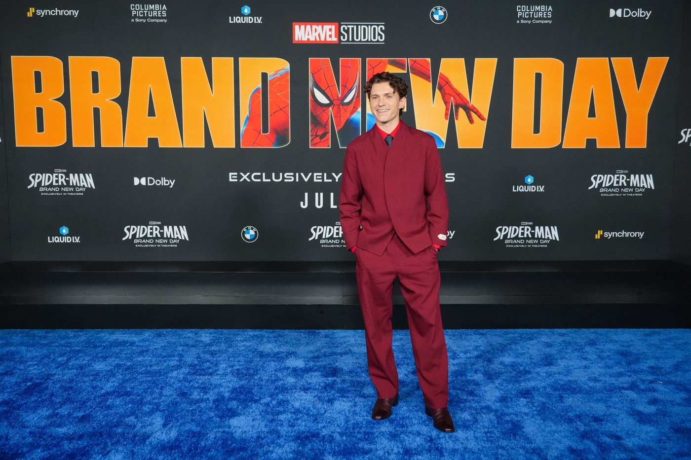 Box Office: ‘Spider-Man’ stays on top while two dino movies battle for third | iNFOnews.ca