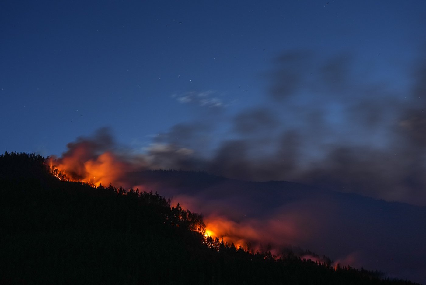 Nervous times in Pemberton, B.C., as residents watch fire fight from their backyards | iNhome Nervous times in Pemberton, B.C., as residents watch fire fight from their backyards | iNhome