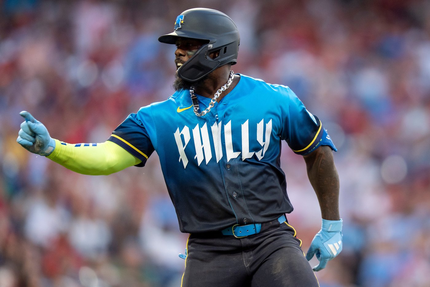 Marsh and Schwarber switch roles to lead Phillies past White Sox 8-6 | iNFOnews.ca
