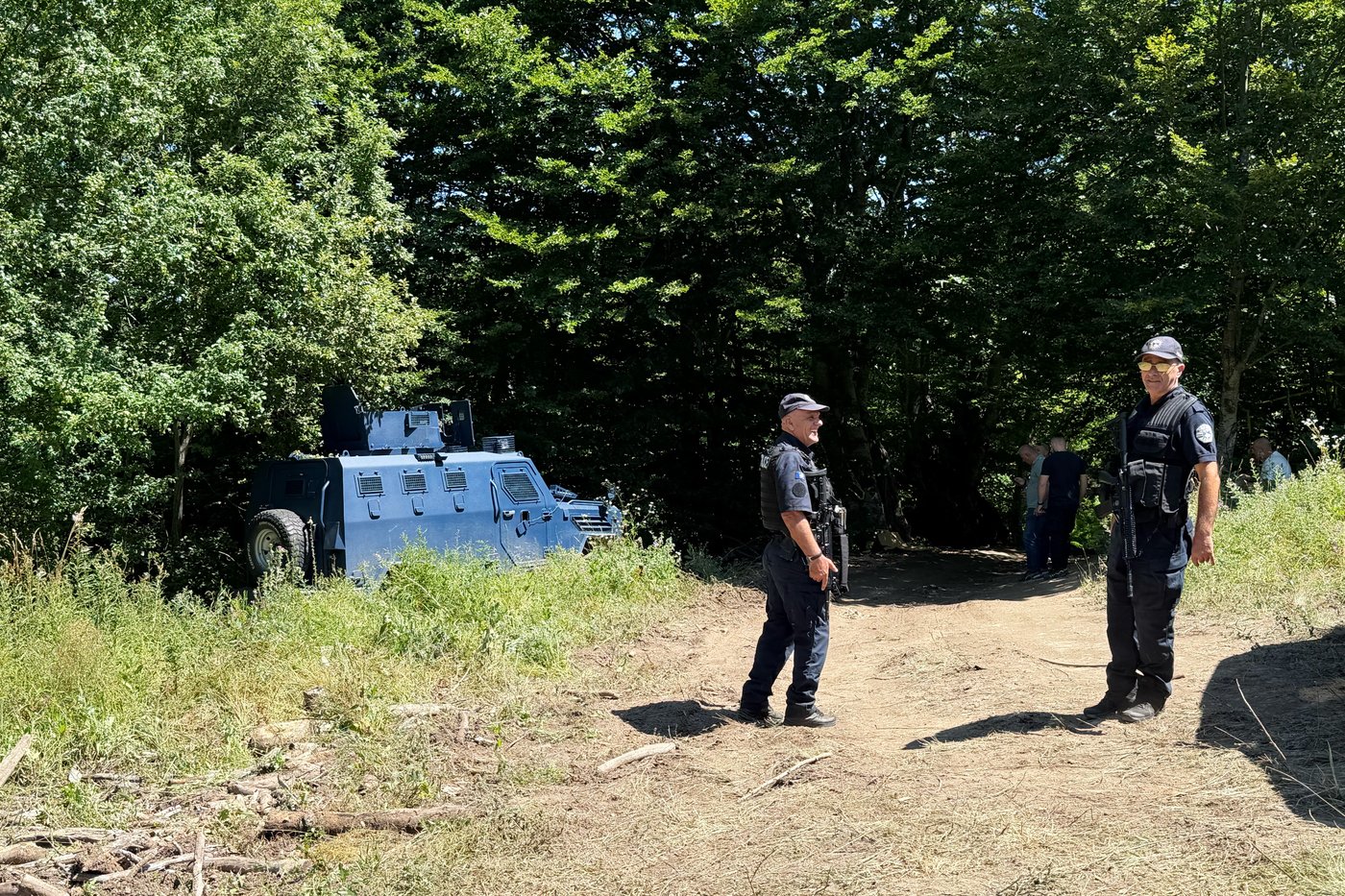 Forensic teams search a suspected mass grave from the Kosovo war | iNFOnews.ca Forensic teams search a suspected mass grave from the Kosovo war | iNFOnews.ca