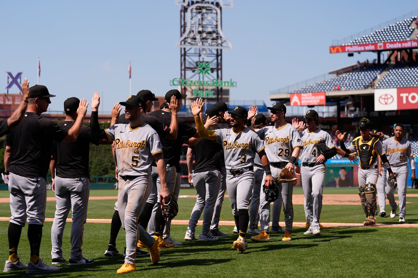 Valdez helps Pirates beat Phillies 6-1 to split their four-game series | iNFOnews.ca Valdez helps Pirates beat Phillies 6-1 to split their four-game series | iNFOnews.ca