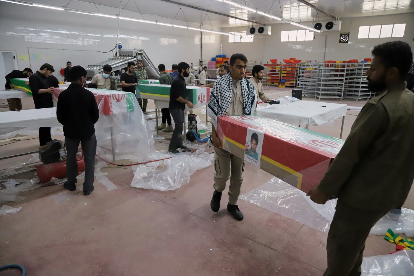 As the Pentagon stays quiet, AP reconstructs a US strike that killed over 100 Iranian children | iNFOnews.ca