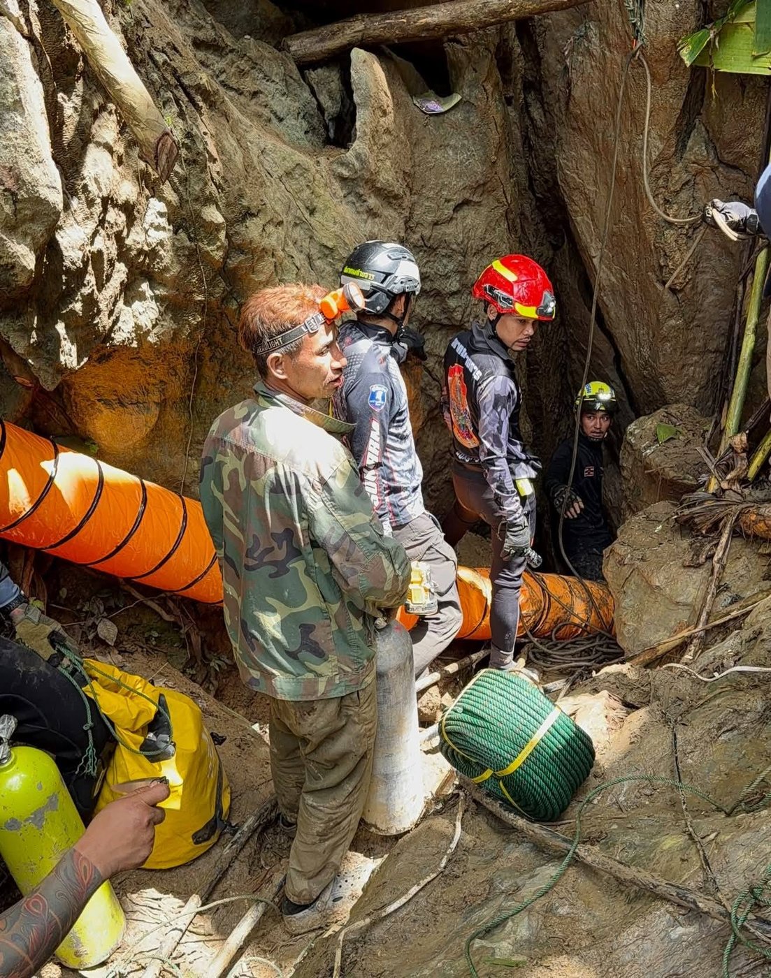 Search continues for 7 villagers trapped in a flooded cave in Laos | iNFOnews.ca