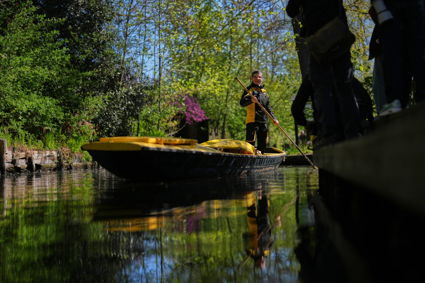 In a remote German village, mail is delivered by boat during warmer months | iNFOnews.ca