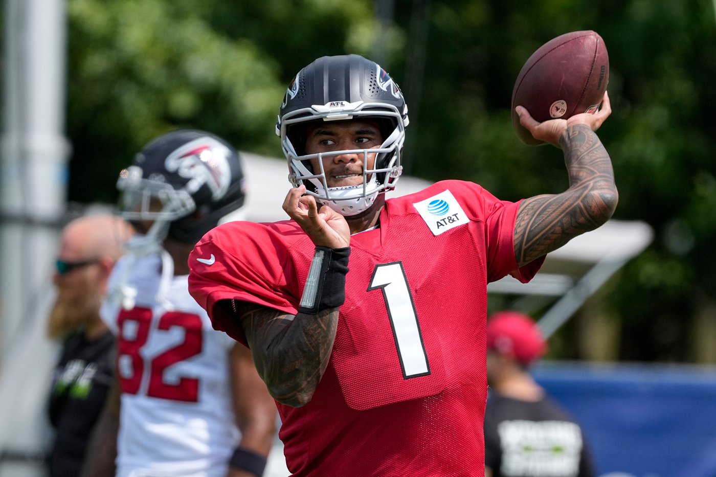 Colts' Keenan Allen and Falcons' Za'Darius Smith sit out the teams' first joint practice | iNFOnews.ca Colts' Keenan Allen and Falcons' Za'Darius Smith sit out the teams' first joint practice | iNFOnews.ca
