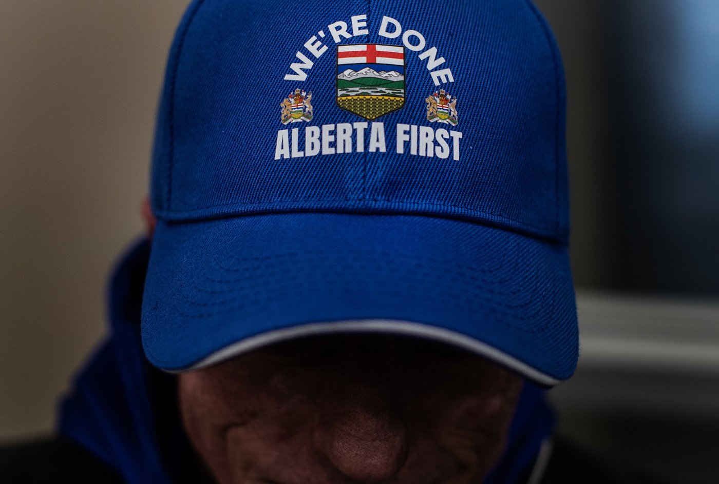 Duelling symbols: Alberta and Canada flags creating division ahead of referendum | iNFOnews.ca