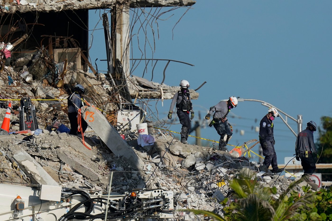 A deadly collapse at a Florida condo happened slowly over several weeks, probe finds | iNhome A deadly collapse at a Florida condo happened slowly over several weeks, probe finds | iNhome
