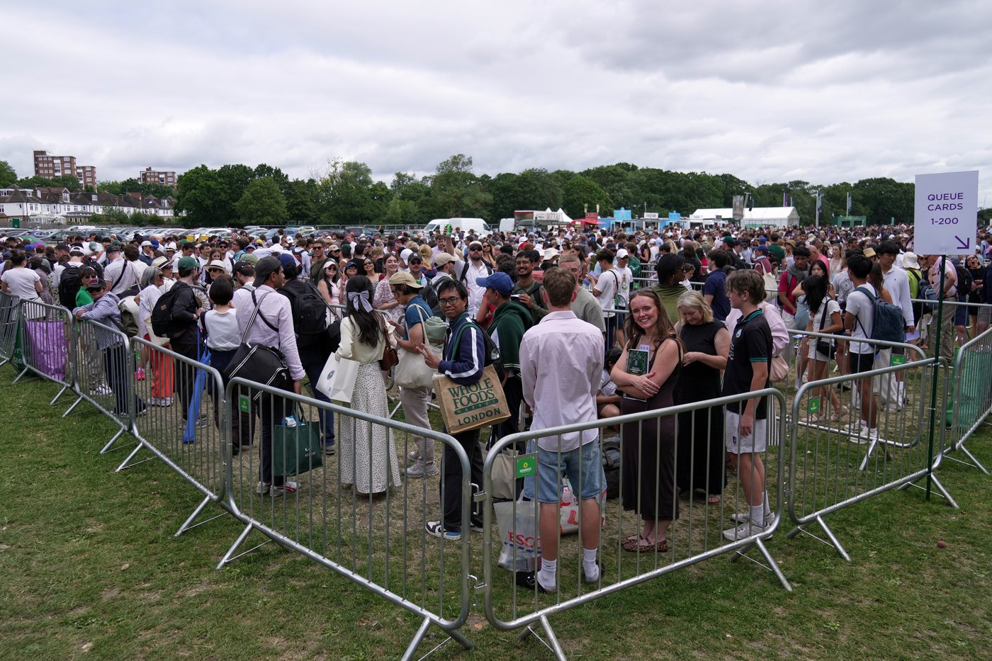 In Wimbledon's famous queue, fans keep tradition alive by waiting hours for tickets | iNFOnews.ca