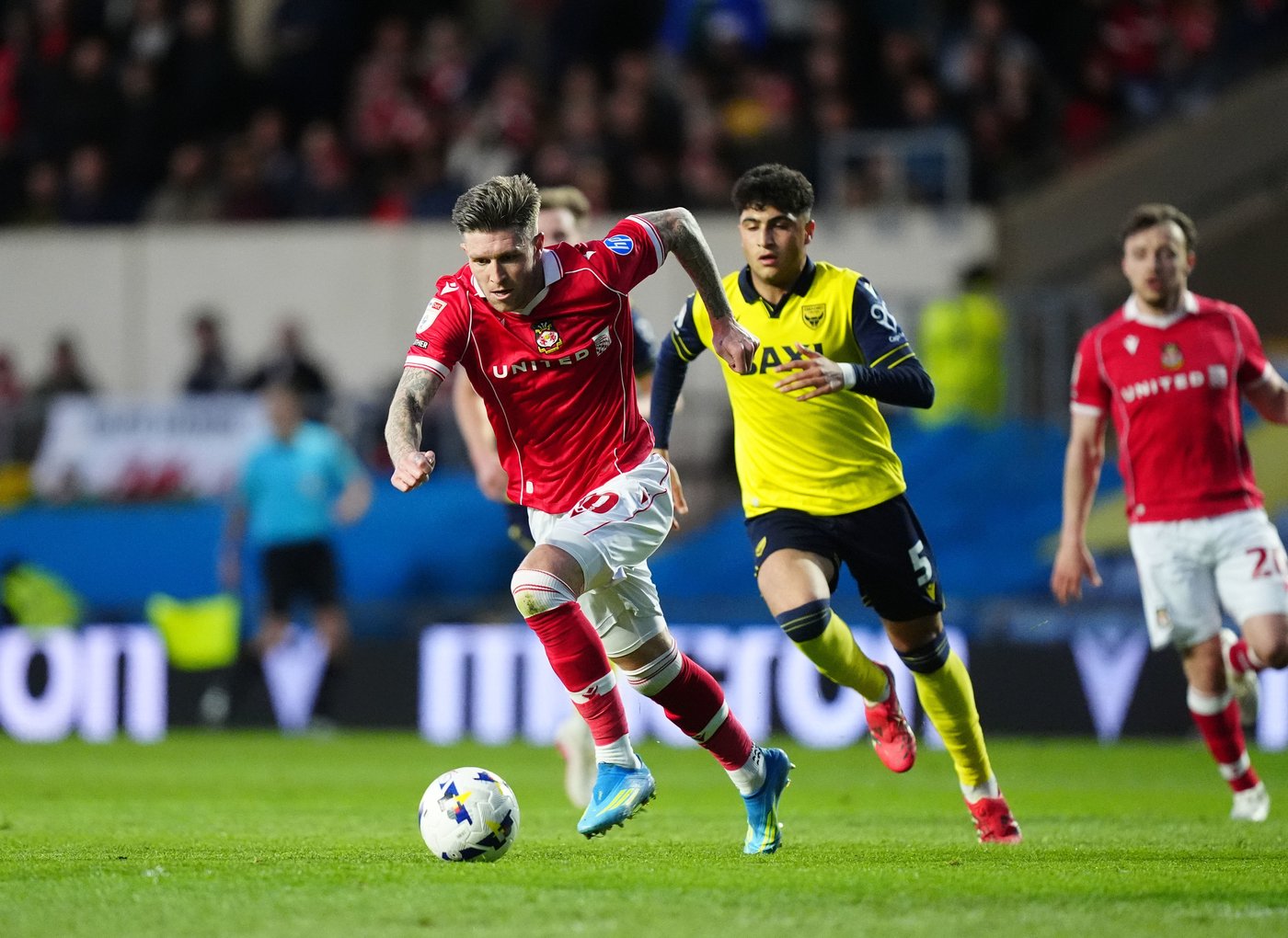 Wrexham aims to keep alive Premier League dream by securing playoff spot in Championship finale | iNFOnews.ca