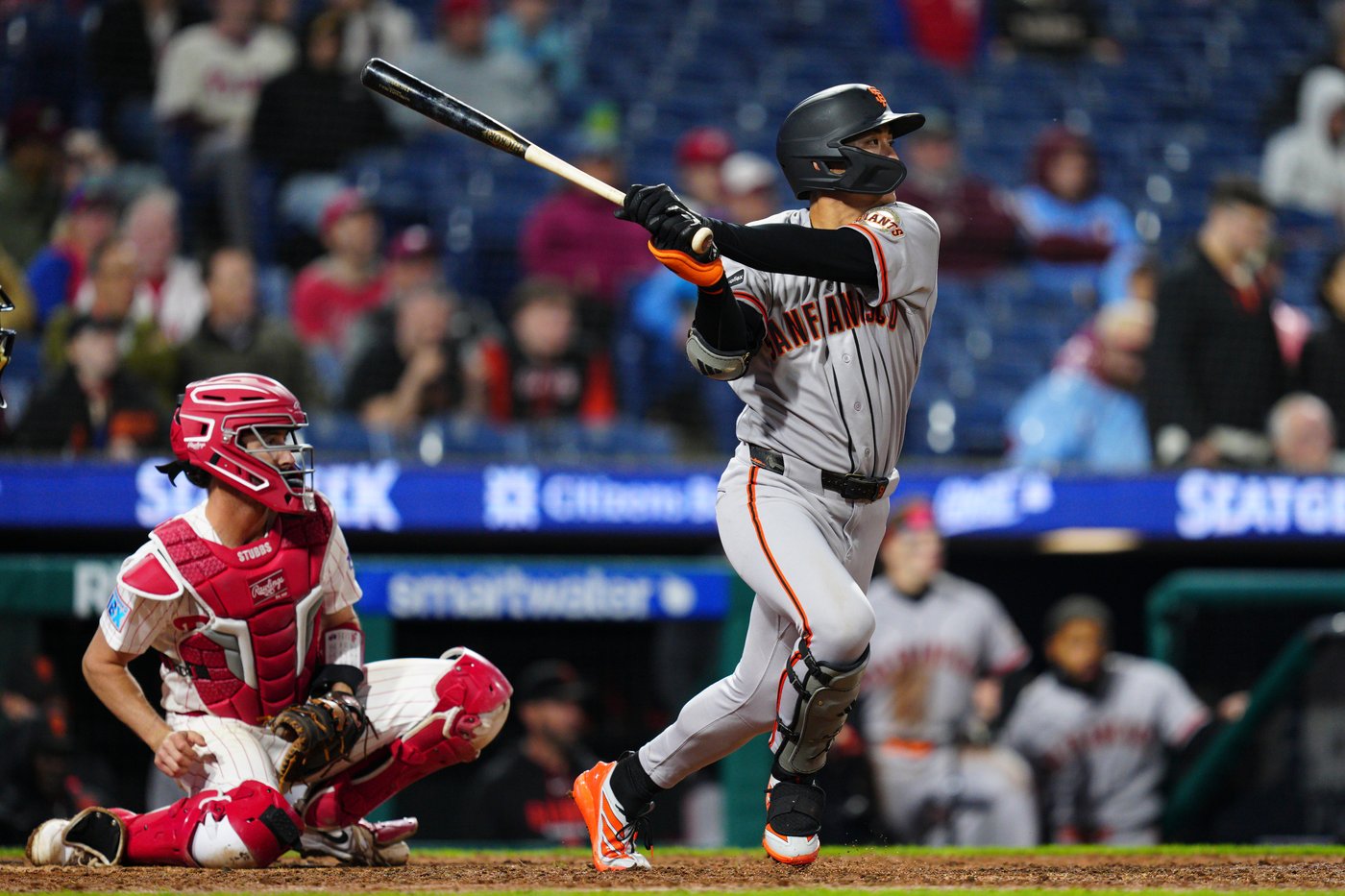 Schwarber delivers as Phillies rally again to beat Giants 6-5 in 10 innings for doubleheader sweep | iNFOnews.ca