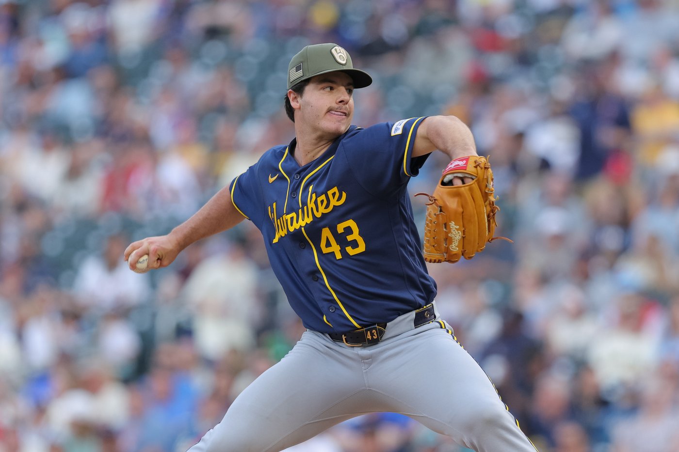 Chourio hits go-ahead homer, makes run-saving catch to lead Brewers past Twins 2-1 | iNFOnews.ca