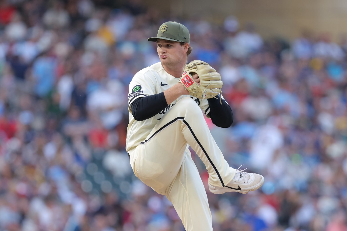 Chourio hits go-ahead homer, makes run-saving catch to lead Brewers past Twins 2-1 | iNFOnews.ca