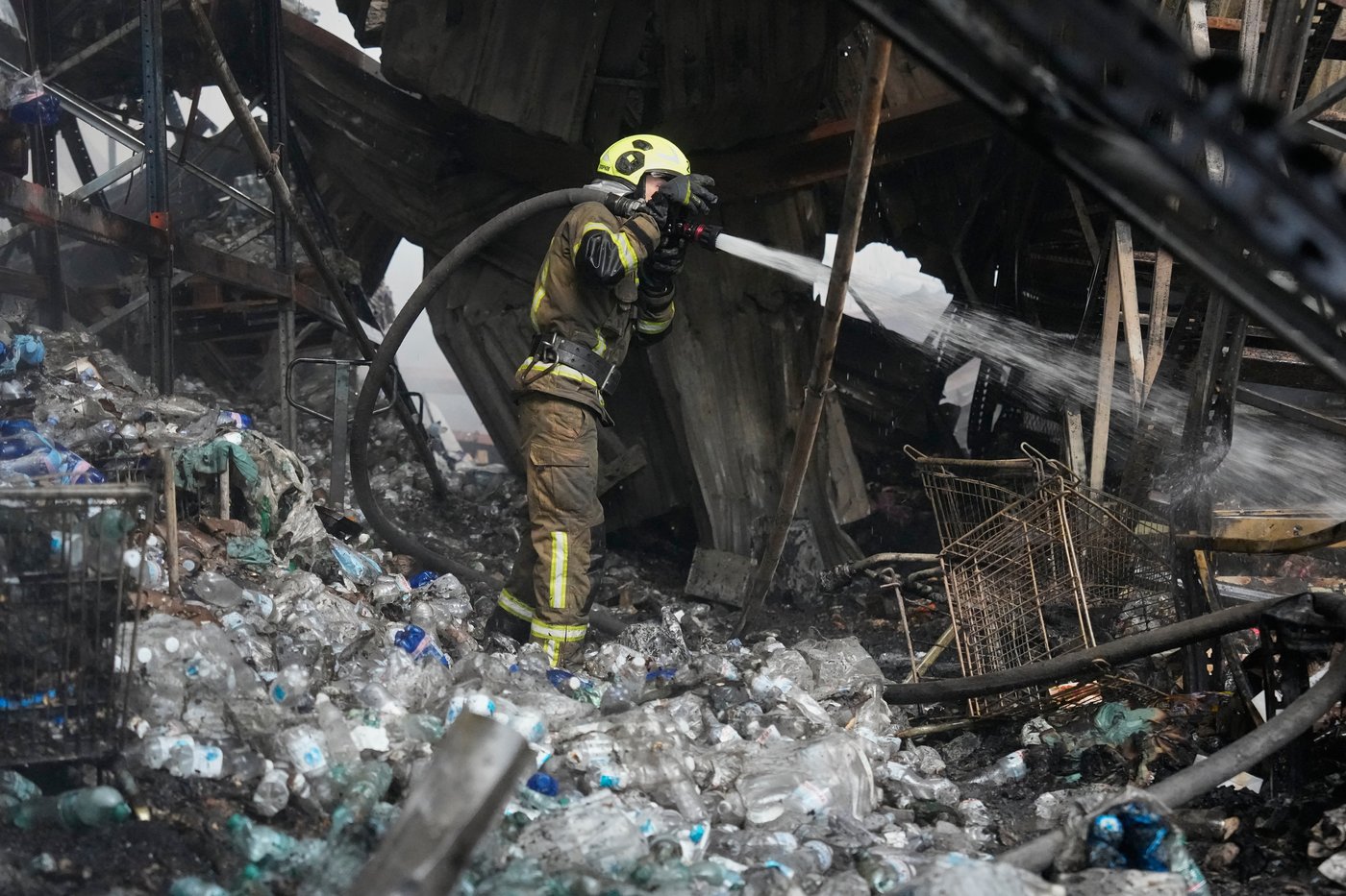 Russian barrage in Ukraine's capital region kills 17 as air defenses fall short | iNFOnews.ca Russian barrage in Ukraine's capital region kills 17 as air defenses fall short | iNFOnews.ca