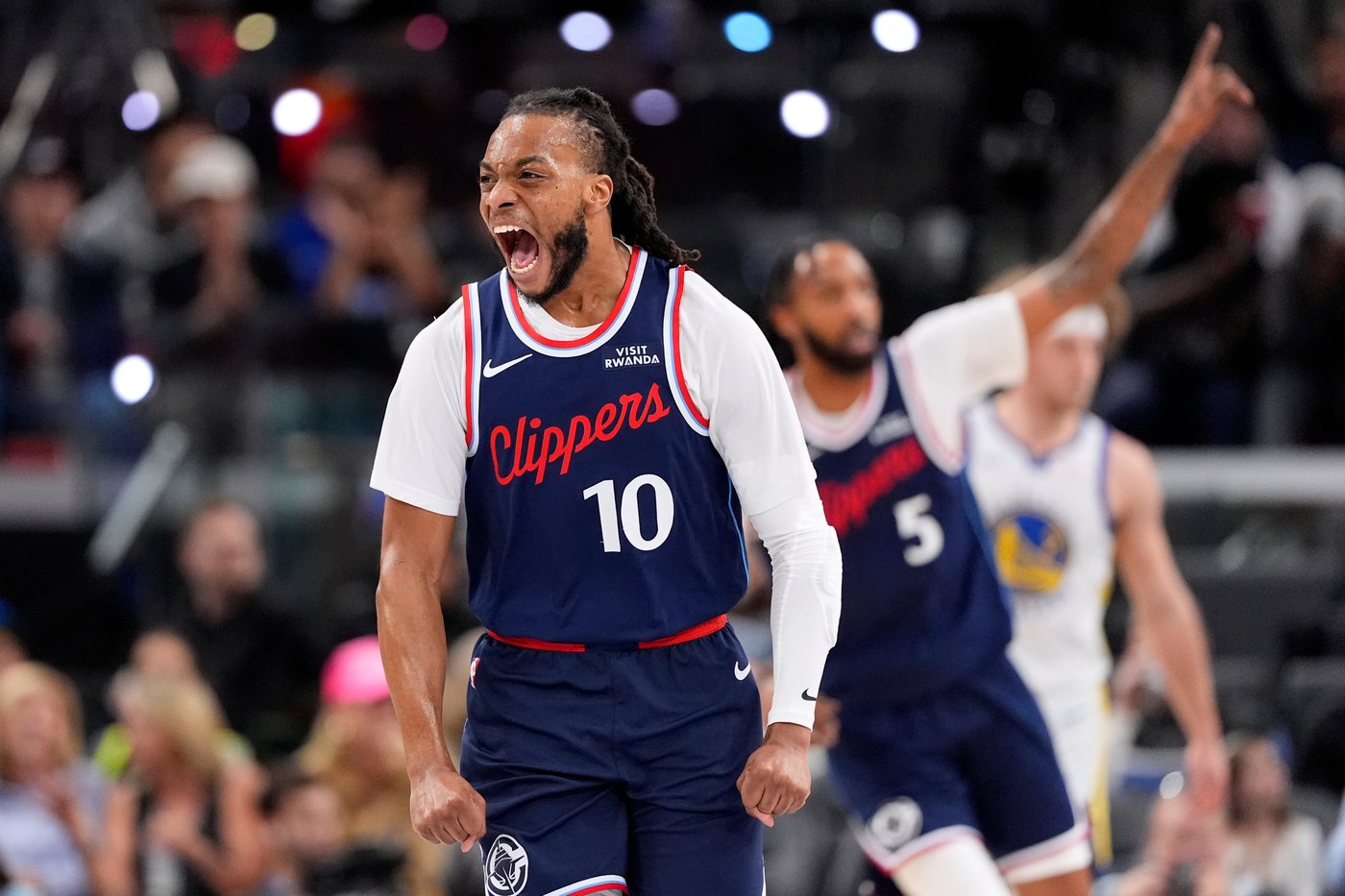Stephen Curry, Al Horford lead Warriors past Clippers 126-121 with a huge play-in comeback | iNFOnews.ca