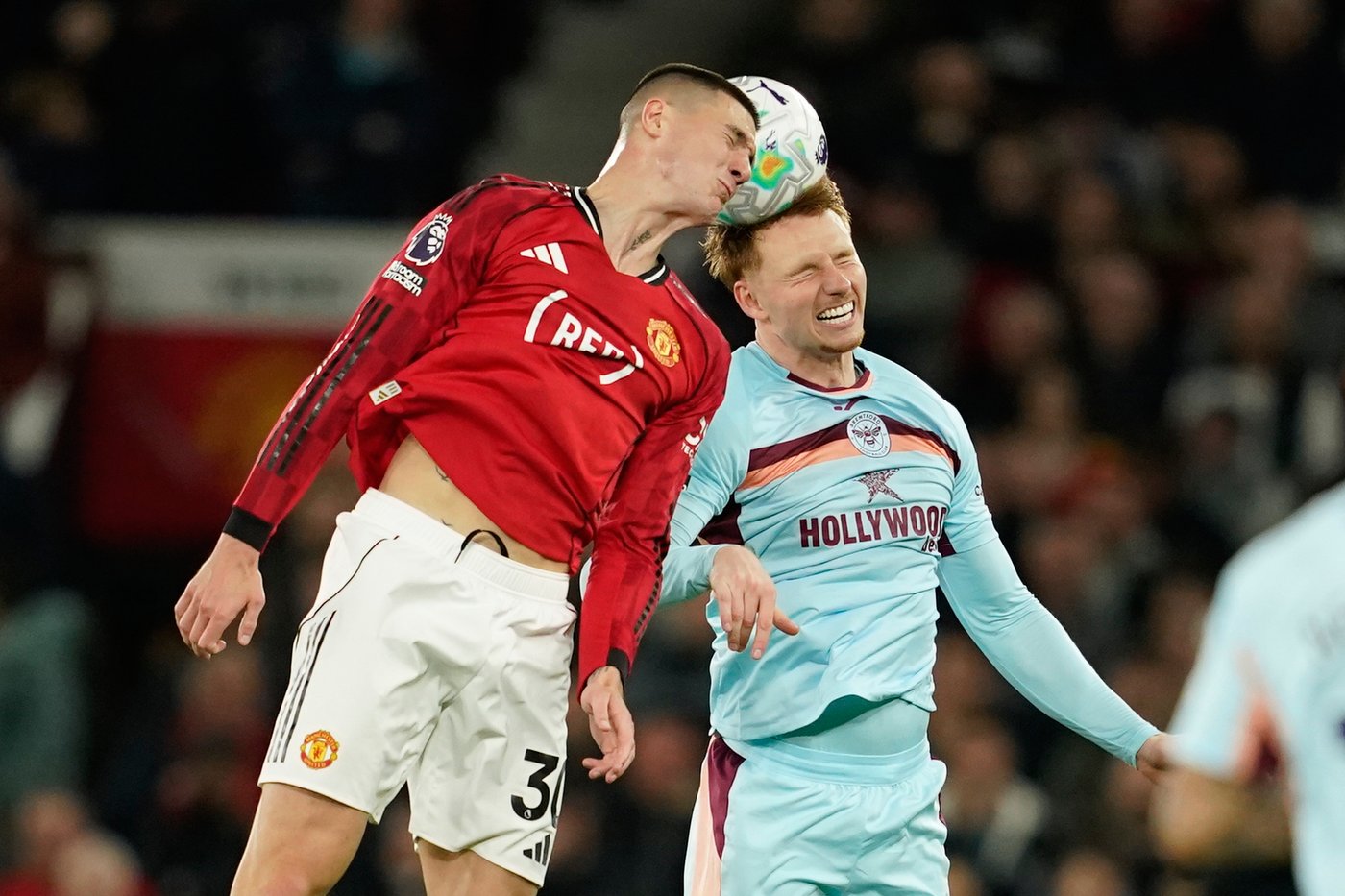 Clinical Man United beats Brentford to move clear in third place | iNFOnews.ca