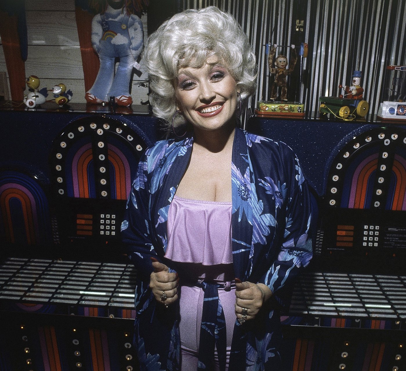 Dolly Parton's greatest songs, and the stories behind them | iNFOnews.ca